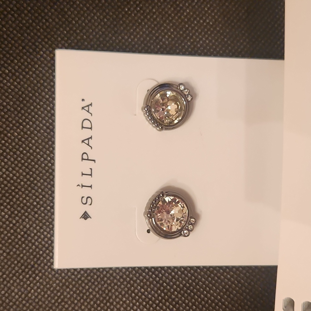 Silpada K&R Glamor Earrings